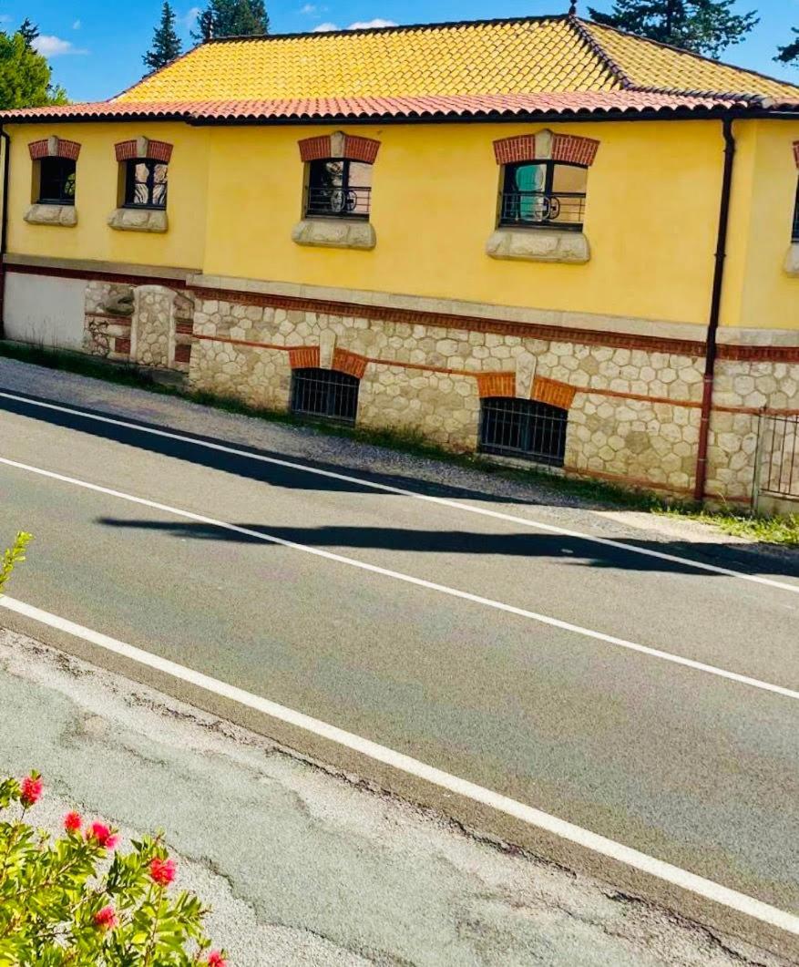 Logis Hotel Et Restaurant La Bastide Cabezac Bize-Minervois Esterno foto